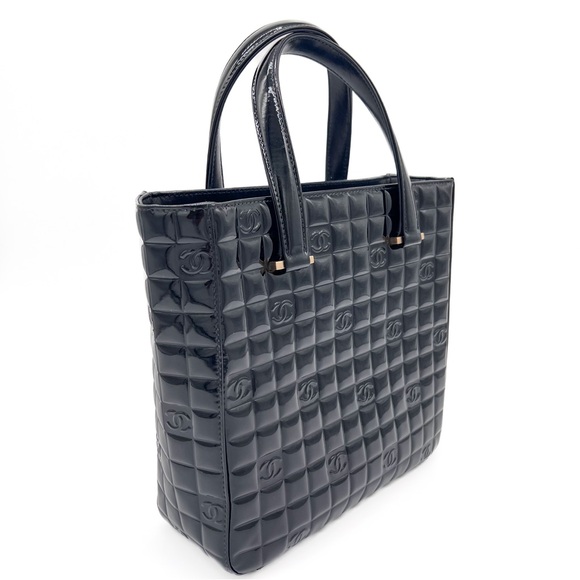 CHANEL Chocolate Bar Black Patent Leather Tote Bag - Picture 5 of 17